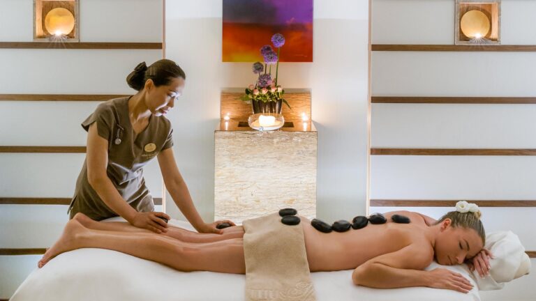 spa_hot-stone-massage